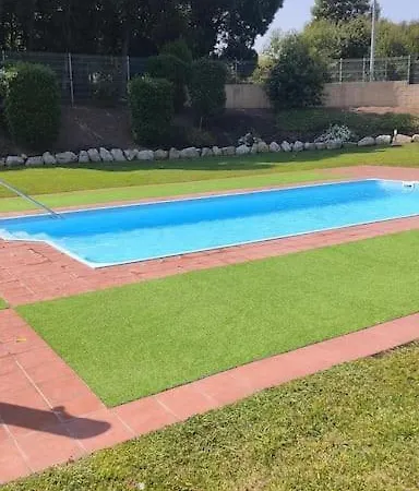 Piso En Rias Bajas Con Piscina Rianxo * Rianjo