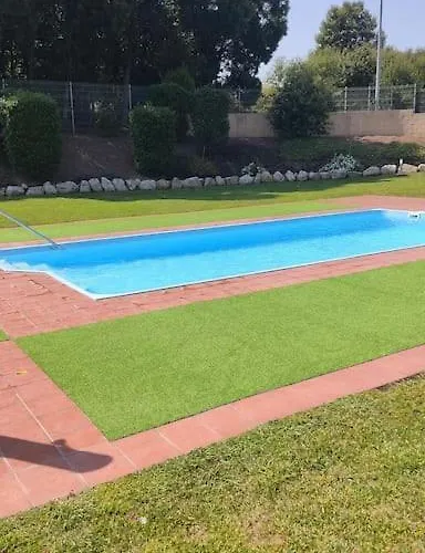 Piso En Rias Bajas Con Piscina Rianxo * Rianjo